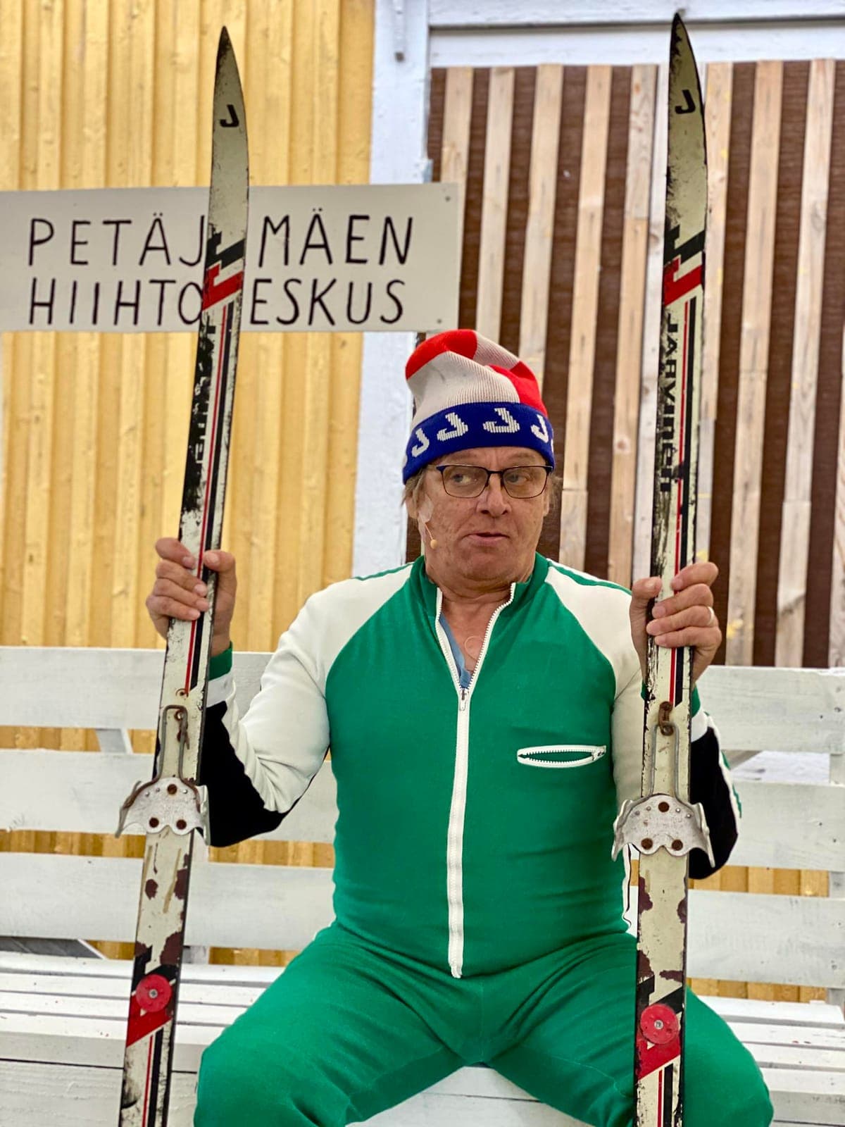 Vuonna -85 – komisario Pepposen sukset Petäjämäen hiihtokeskuksessa